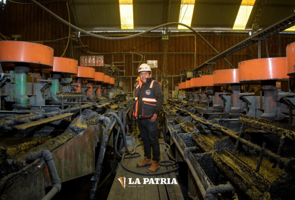 Juvenal Pablo Victorio Galarza, joven emprendedor de Oruro