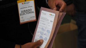 Suplentes asuman cargos vacantes tras elecciones judiciales parciales