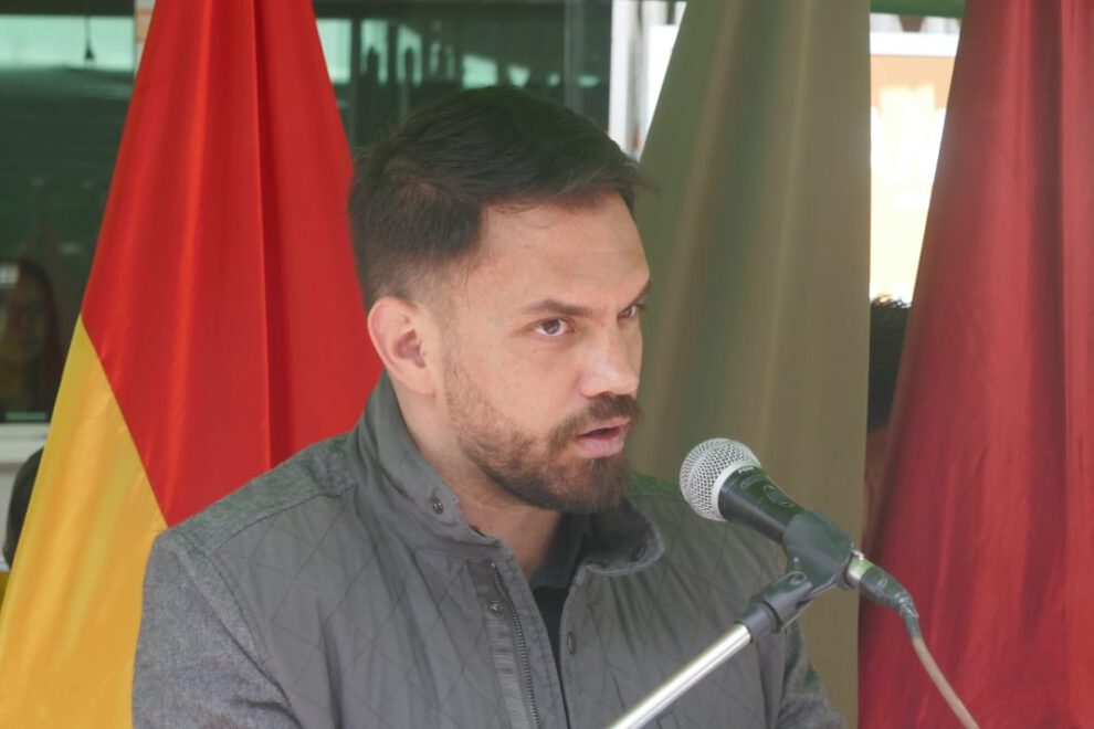 Evo Morales divide Bolivia según Del Castillo