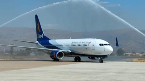 BoA enfrenta denuncias de deudas millonarias y retrasos en los vuelos