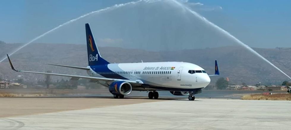 BoA enfrenta denuncias de deudas millonarias y retrasos en los vuelos