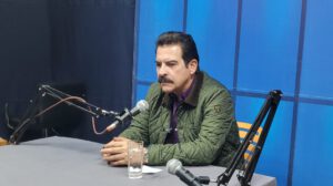 Manfred Reyes Villa busca unión con el pueblo y no con los políticos