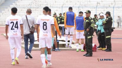 Thiago Ribeiro niega abandono de la cancha en Oruro