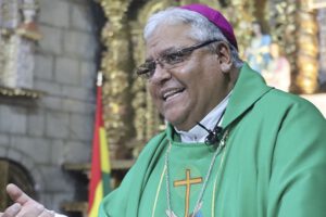 Decisiones firmes para Bolivia solicitadas por el arzobispo Percy Galván