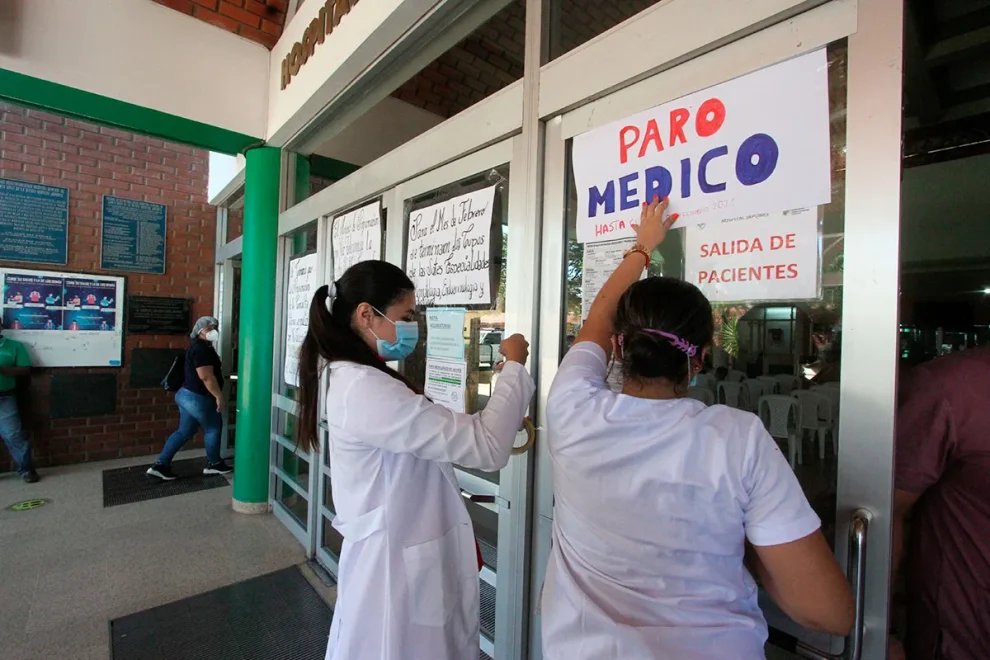Paro en el sector salud en Santa Cruz por impago salarial