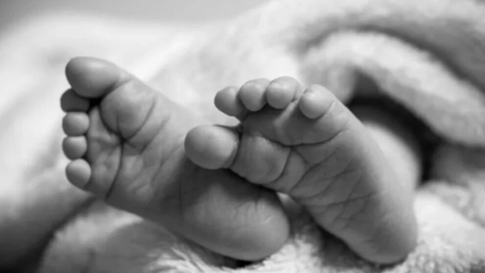 Infanticidio en Navidad: madre sumerge a su bebé en agua hirviendo