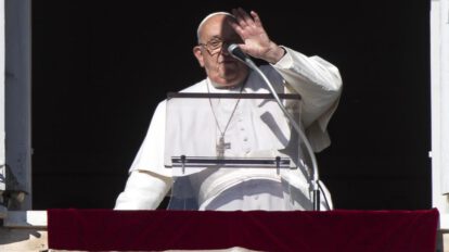 Papa Francisco diálogo familias durante el Ángelus