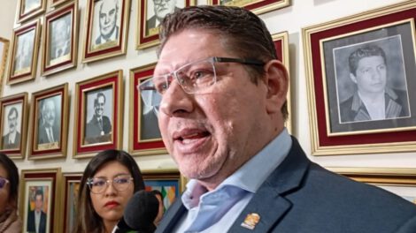 oposición debe priorizar propuestas según José Carlos Gutiérrez