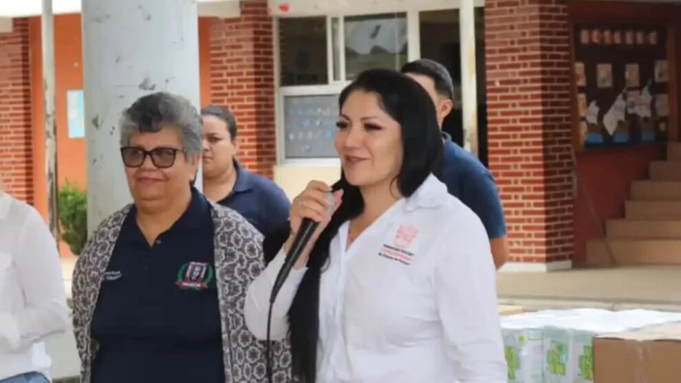 Alcaldesa mexicana bajo investigación por agradecer regalos del narcotráfico a niños