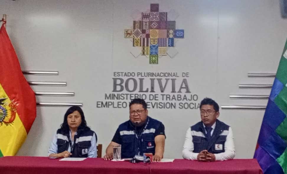 Denuncias por aguinaldos impagos en Bolivia