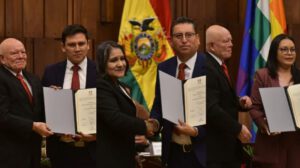Nuevas autoridades judiciales en Bolivia