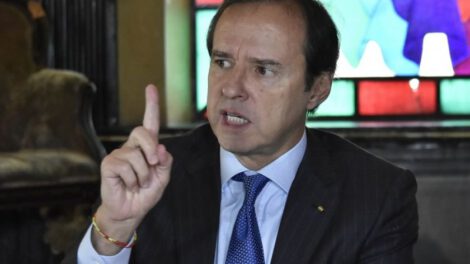 Jorge Tuto Quiroga sugiere cambiar la fecha de elecciones por el Bicentenario