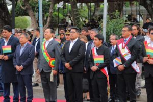 Unidad y paz en el Bicentenario de Bolivia