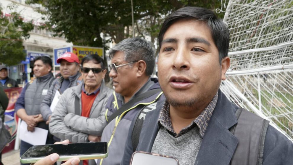 Hugo Jallaza exige la devolución de la institución vecinal Fedjuve