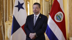 Renuncia de Rodrigo Chaves para postularse a diputado