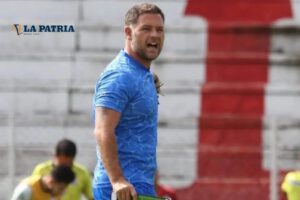 Daniel Farrar entrenador Aurora