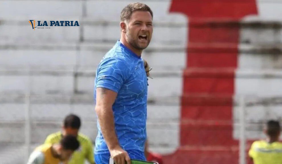 Daniel Farrar entrenador Aurora