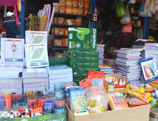 Aumento de precios del material escolar en Cochabamba