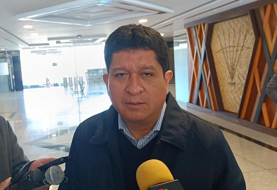Ley para magistrados electos según senador Luis Adolfo Flores