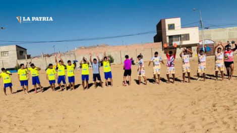 Fútbol playa AFO en Oruro