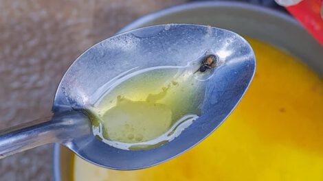 Condiciones insalubres en venta de alimentos