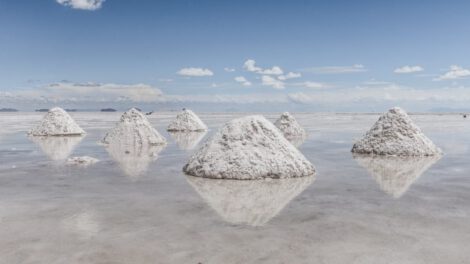 Acuerdo de litio Bolivia enfrenta riesgos significativos tras acuerdo con empresa rusa