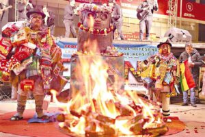 Desarrollo del lanzamiento de la Feria Alasita del Bicentenario en La Paz