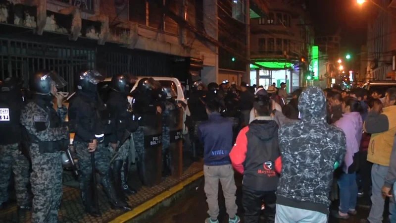 Tres mineros liberados tras demostrar origen legal de Bs 6 millones