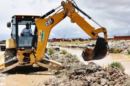 Gobierno Municipal de Oruro refuerza defensivos para prevenir inundaciones