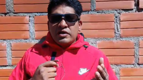 Marcha de gremiales en Bolivia liderada por Toño Siñani