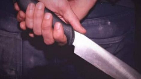 Hombre apuñalado en micro en Santa Cruz