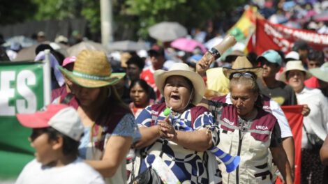 Movilizaciones en Bolivia contra el decomiso de alimentos