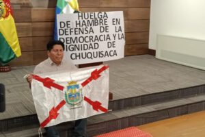 Senador Ticona inicia huelga de hambre por escaño perdido en Chuquisaca