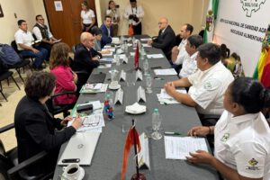 Servicios veterinarios en Bolivia para combatir rabia bovina