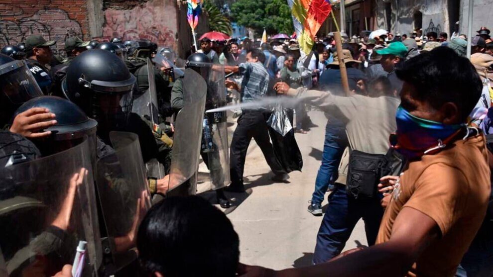 Enfrentamientos en Cochabamba: 21 aprehendidos tras intento de toma de sede sindical