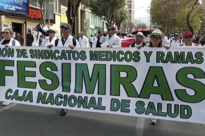 Médicos de Santa Cruz en huelga por salarios adeudados