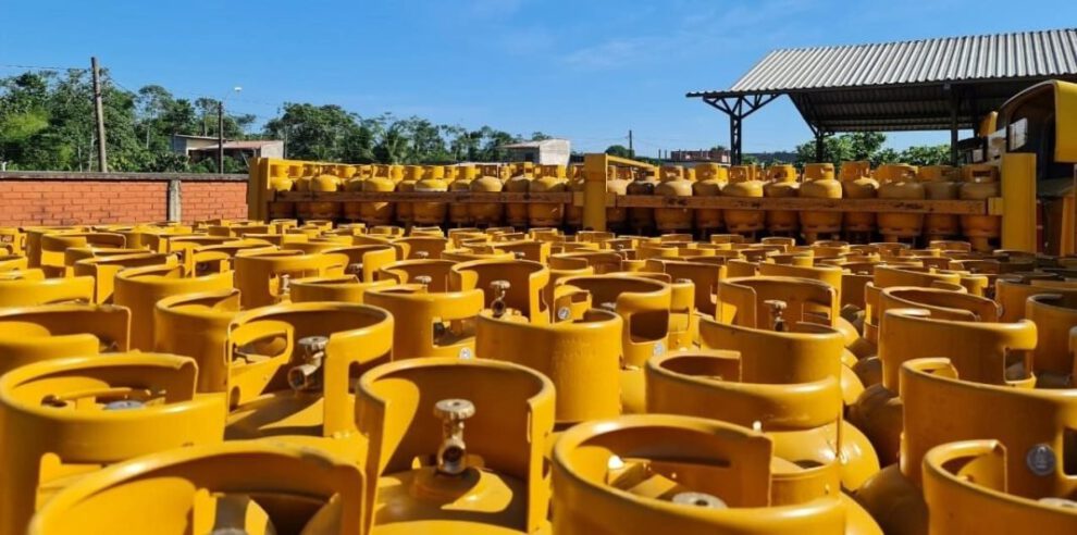 Contrabando de garrafas de gas desde Bolivia hacia Brasil