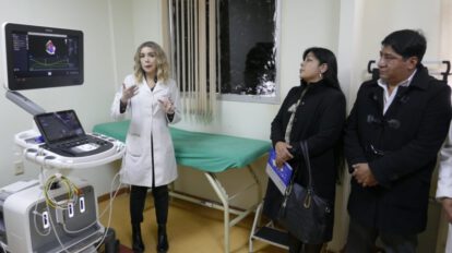 Equipo de ecocardiografía de la Caja Nacional de Salud en Oruro