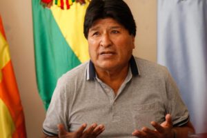 Evo Morales juez rebeldía