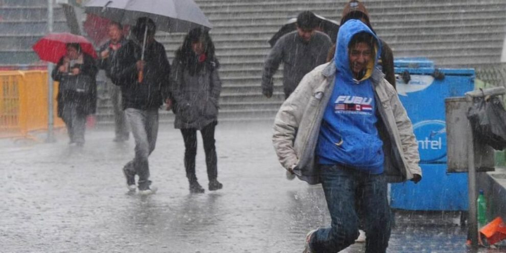 Alerta naranja por lluvias en Bolivia