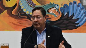 Pacto social propuesto por Arce