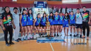 Saavedra en el campeonato nacional de baloncesto U-15 en Tarija
