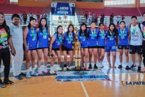 Saavedra en el campeonato nacional de baloncesto U-15 en Tarija
