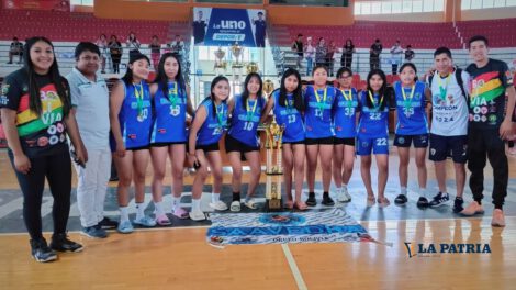 Saavedra en el campeonato nacional de baloncesto U-15 en Tarija