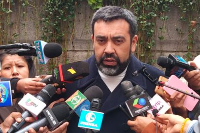 El viceministro Álvaro Ruiz defiende el modelo económico ante críticas empresariales