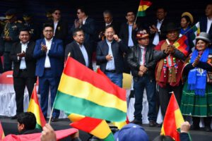 Oposición contra el MAS en el aniversario del Estado Plurinacional