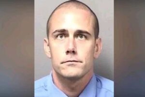 Daniel Ball indultado por Trump enfrenta nuevos cargos por posesión ilegal de armas