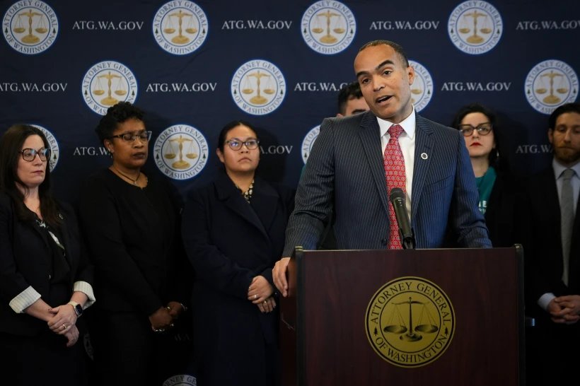 ciudadanía por nacimiento bloqueada por juez federal en Seattle