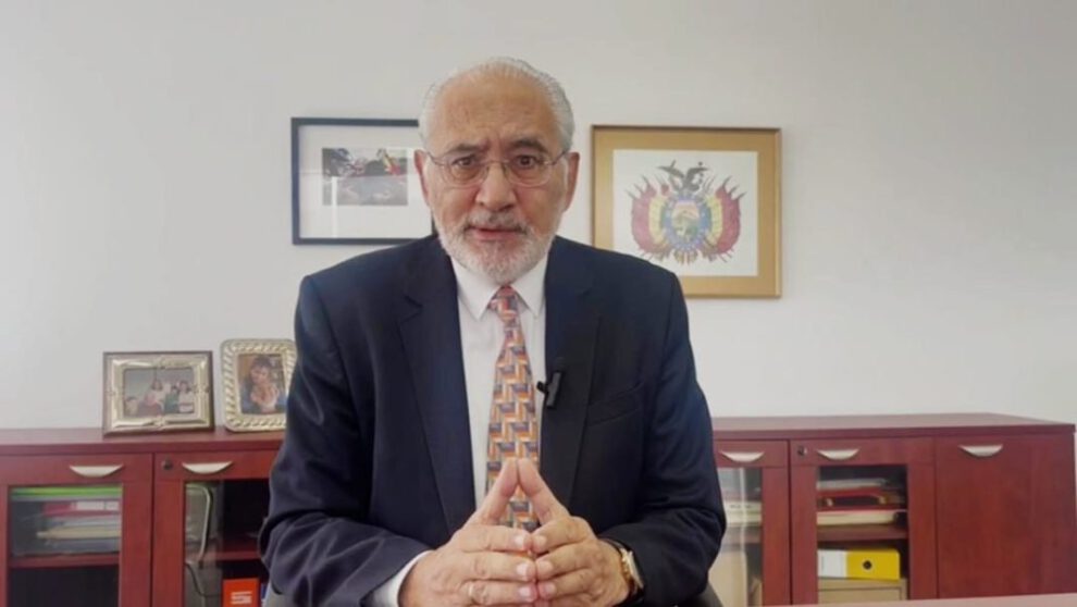 Carlos Mesa no se postulará a la presidencia en 2025