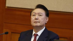 Yoon Suk-yeol bajo investigación por ley marcial